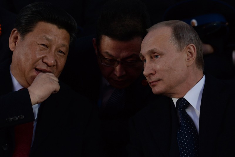 Поглядывая на Трампа, Россия и Китай крепят союз