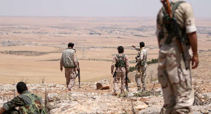 Курдские ополченцы под Манбиджем