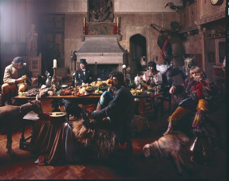 Обложка седьмого студийного альбома английской рок-группы The Rolling Stones, «Банкет нищих» (Beggars Banquet ), 1968 год.